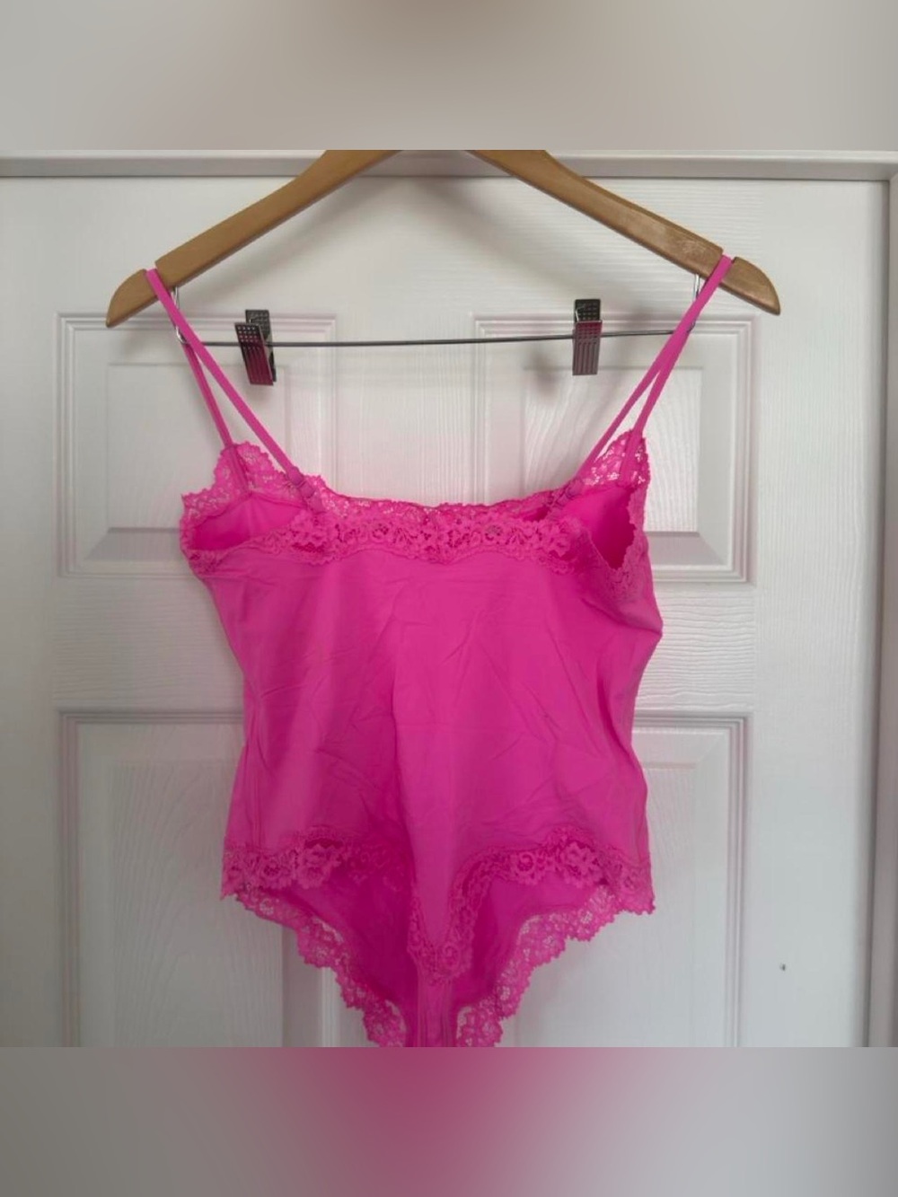 Women’s SKIMS Fits Everybody Lace Cami Bodysuit size medium